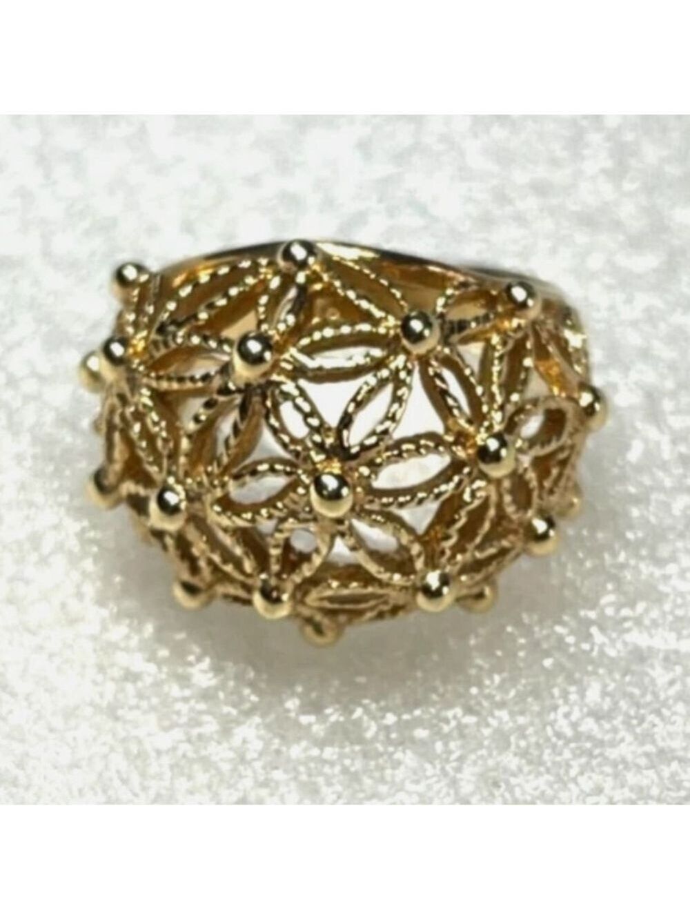 1979 Vintage Avon Gold Tone Filigree Openwork Domed Statement Ring